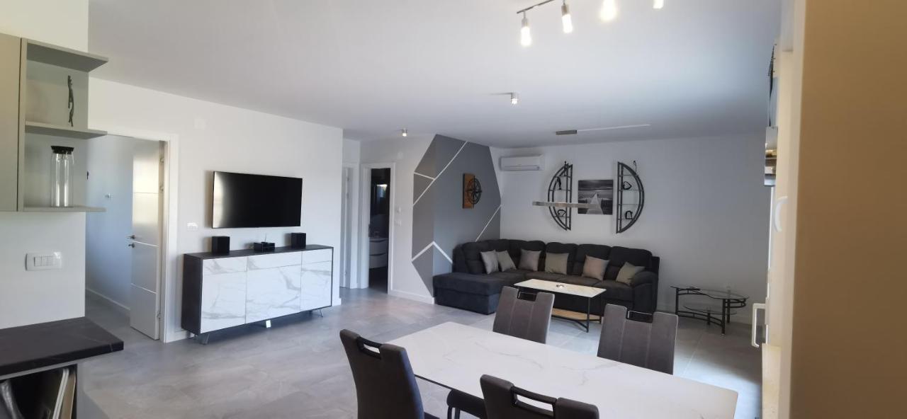Volme Pool Apartment Banjole Exterior foto